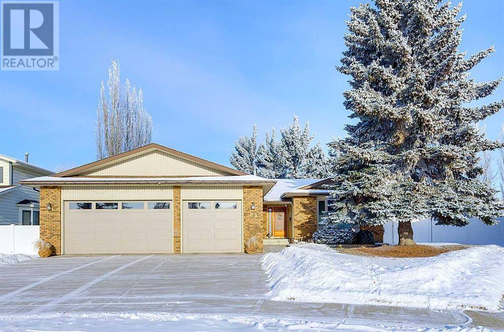 Red Deer, AB T4P3K3,25 Rose Crescent