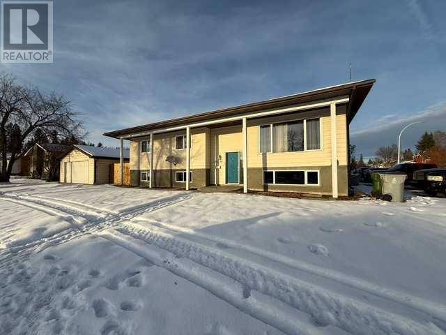 Edson, AB T7E1H5,1302 54 Street