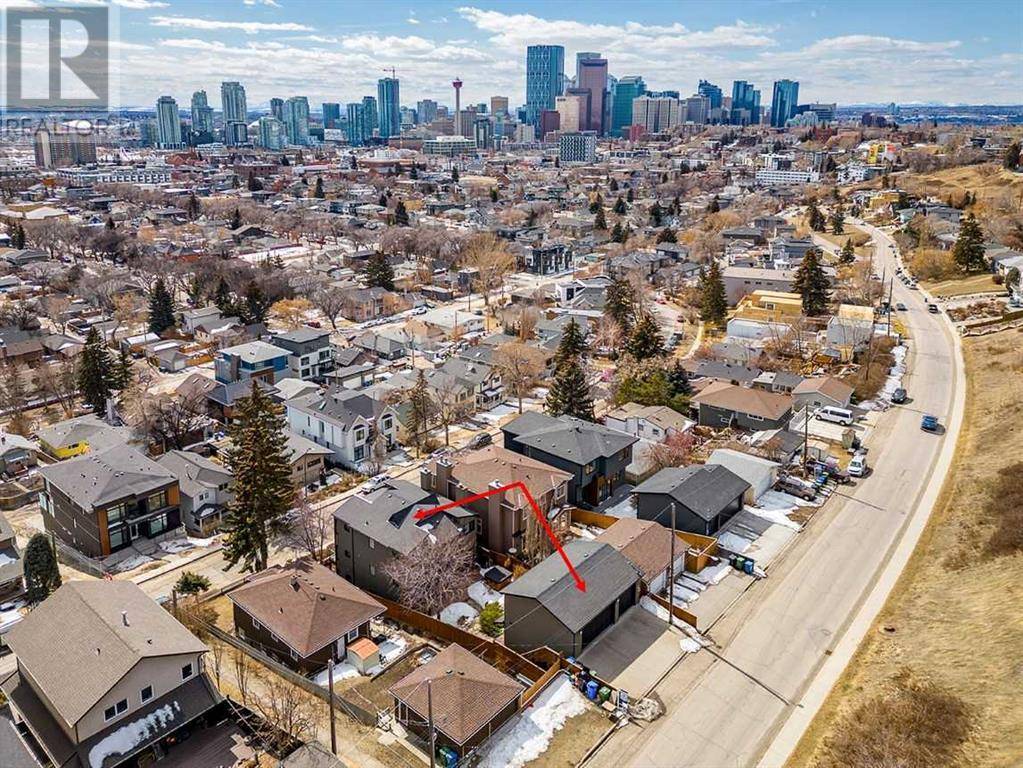 Calgary, AB T2E0M2,954 Drury Avenue NE