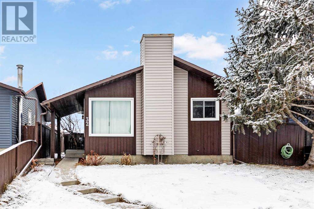 Calgary, AB T3J1N9,32 Castleridge Road NE