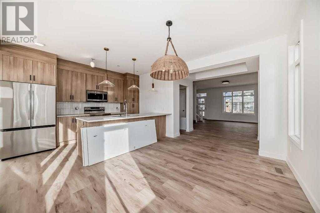 Airdrie, AB T4B5L3,1094 Cobblestone Boulevard