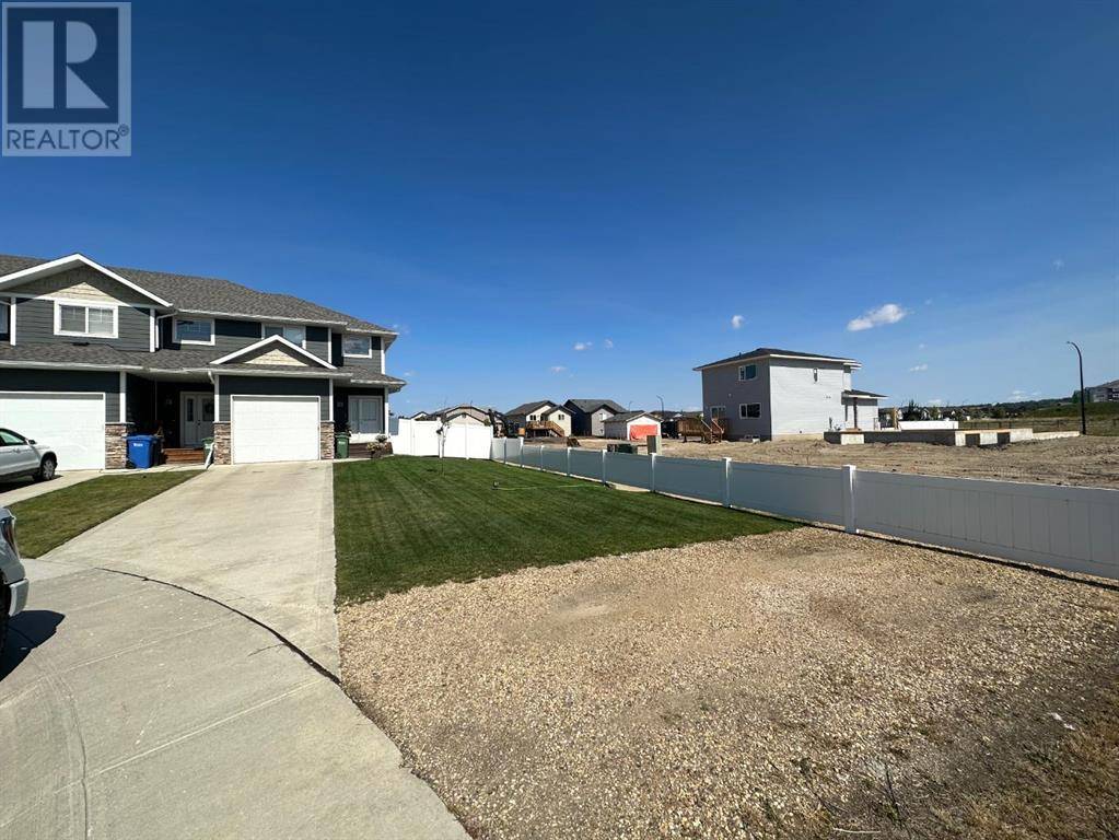 Red Deer, AB T4P0R1,32 Tallman Close