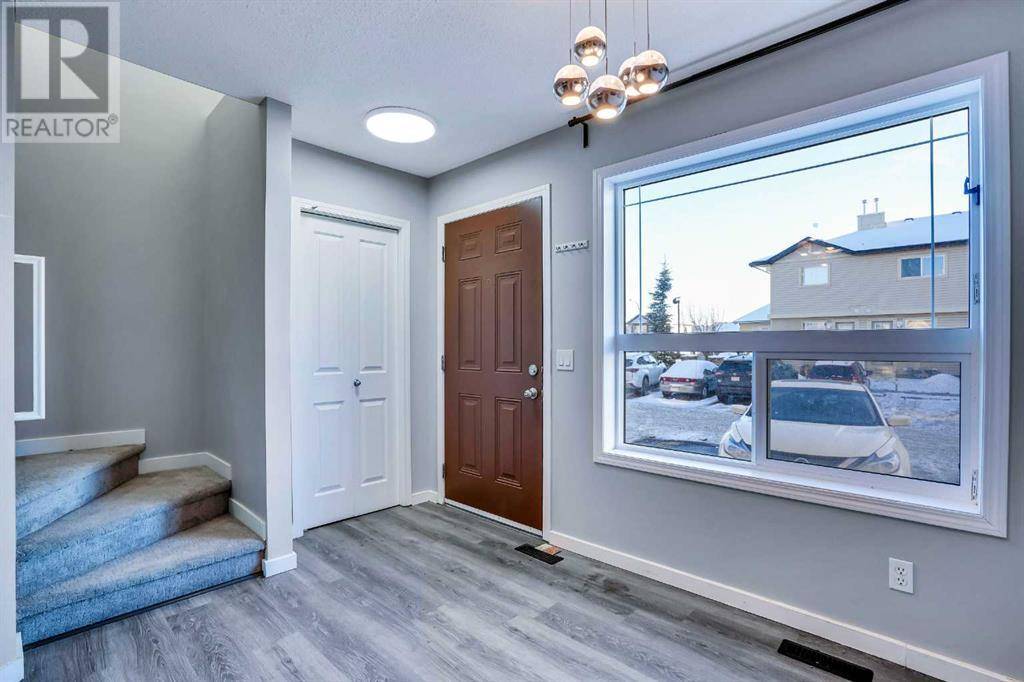 Calgary, AB T3J0G2,22 Saddlebrook Point NE