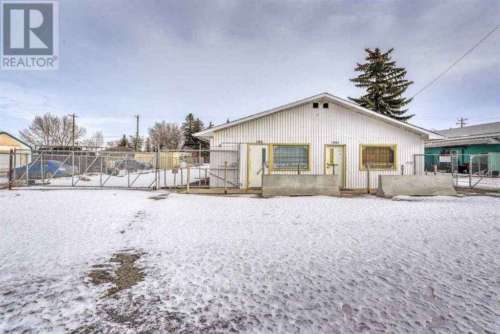 Langdon, AB T0J1X2,228 Centre Street NE