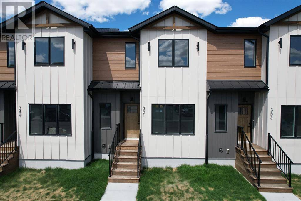 Fort Macleod, AB T0L0Z0,351 9 Street
