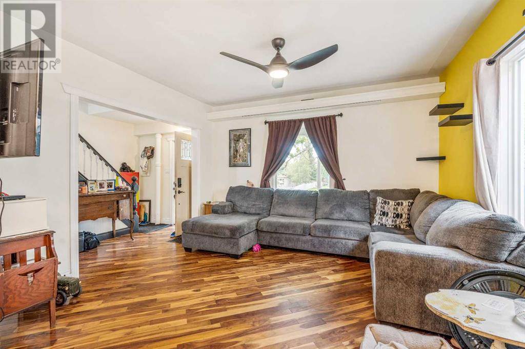 Lethbridge, AB T1J1N3,297 7A Avenue S
