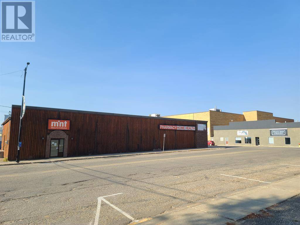 Peace River, AB T8S2A5,10013 100 Avenue