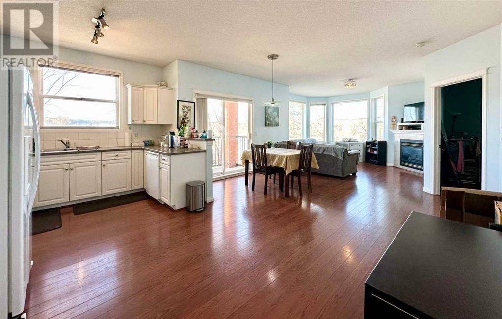 Calgary, AB T2N3R7,210, 2134 Kensington Road NW