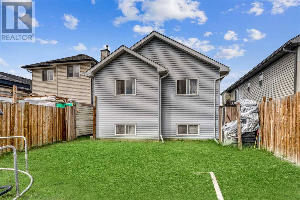 Calgary, AB T3J4V1,13 Saddlemont Grove NE