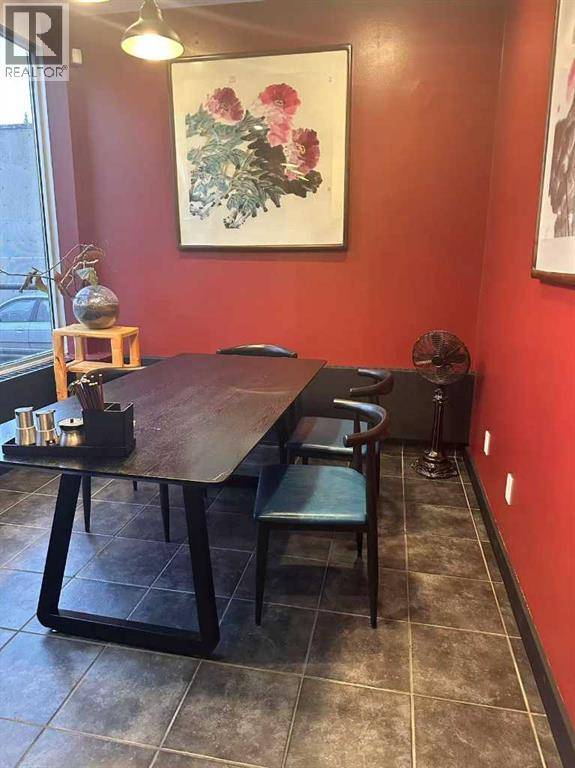 Calgary, AB T2G4X6,123 Any Street