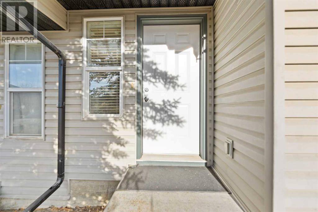 Calgary, AB T3K0G6,82 Panatella Villas NW