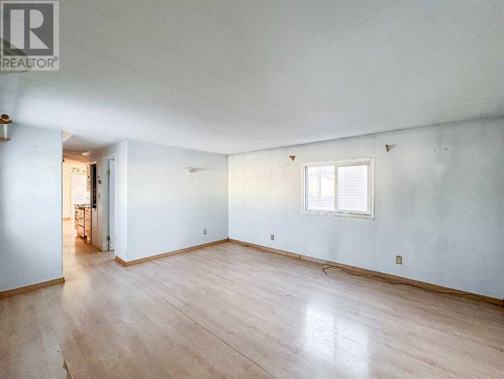 Fort Mcmurray, AB T9H4Y1,292 Grandview Crescent