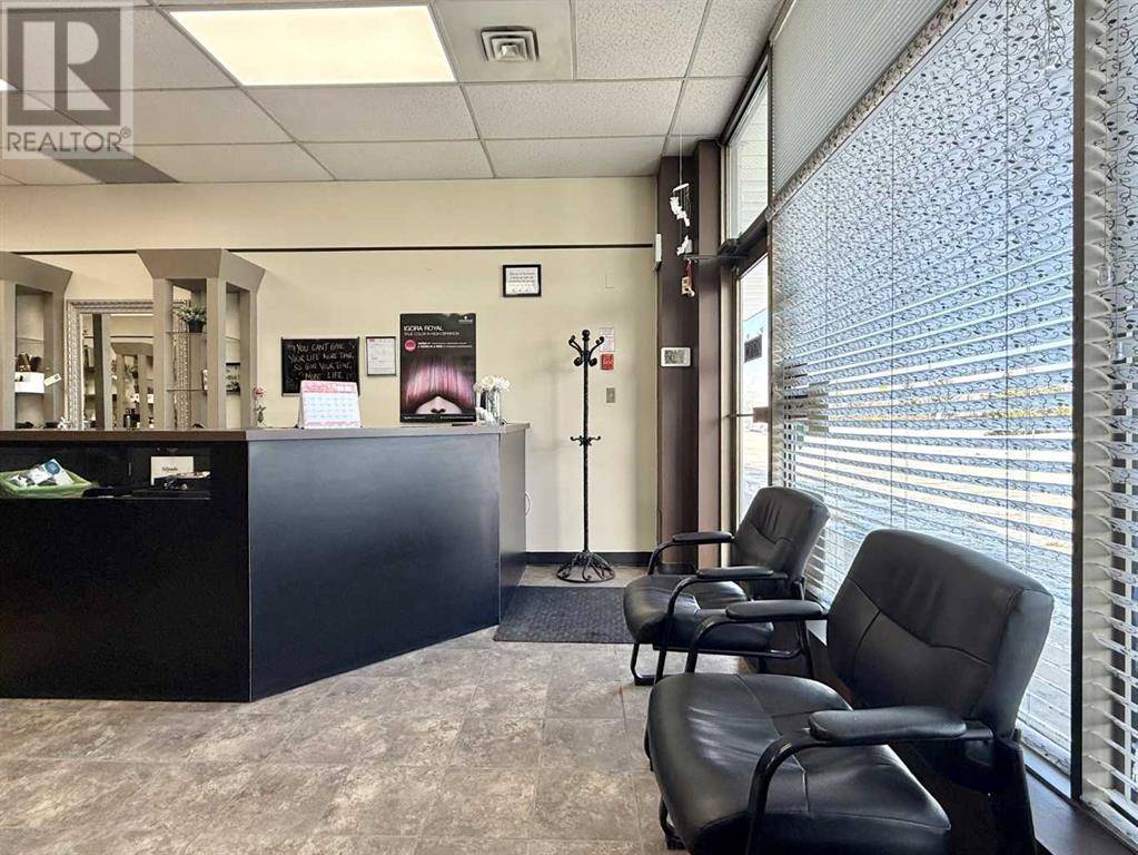 Calgary, AB T2Z1K4,43 Sunmills Drive SW