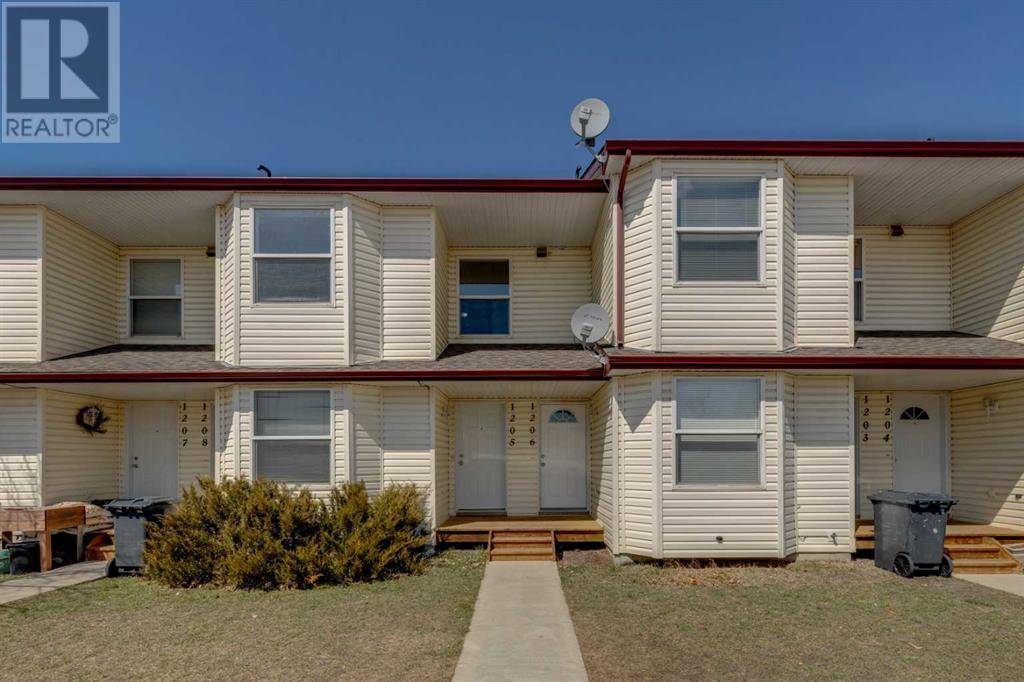 High River, AB T1V1Y8,1210 Eagleview Place NW