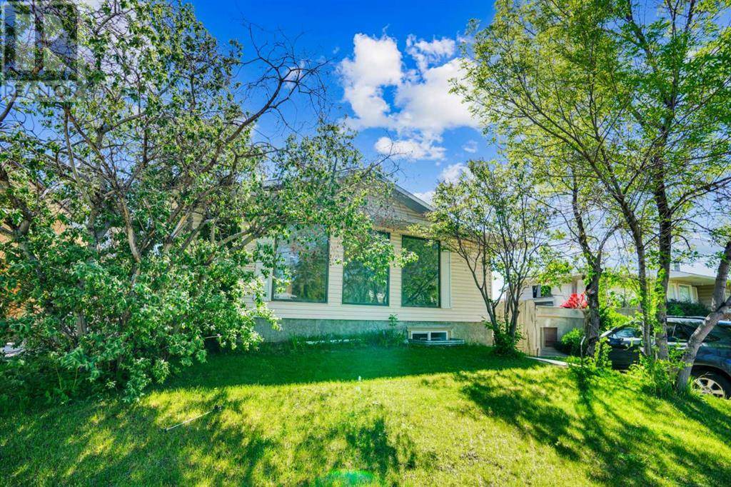 Calgary, AB T1Y1Y4,616 Whitehorn Way NE