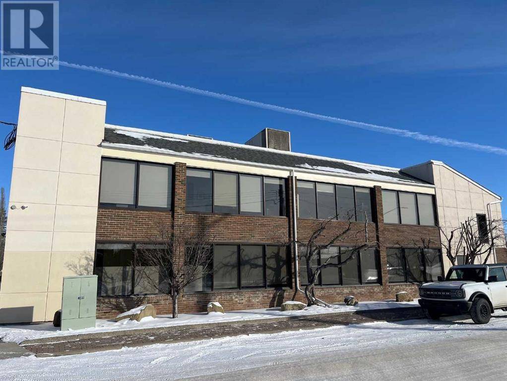 High River, AB T1V1A2,617 1 Street SW