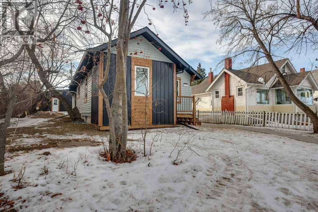 Innisfail, AB T4G1M8,4915 45 Street