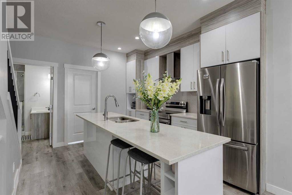 Calgary, AB T3N1X2,910, 95 Skyview Close NE