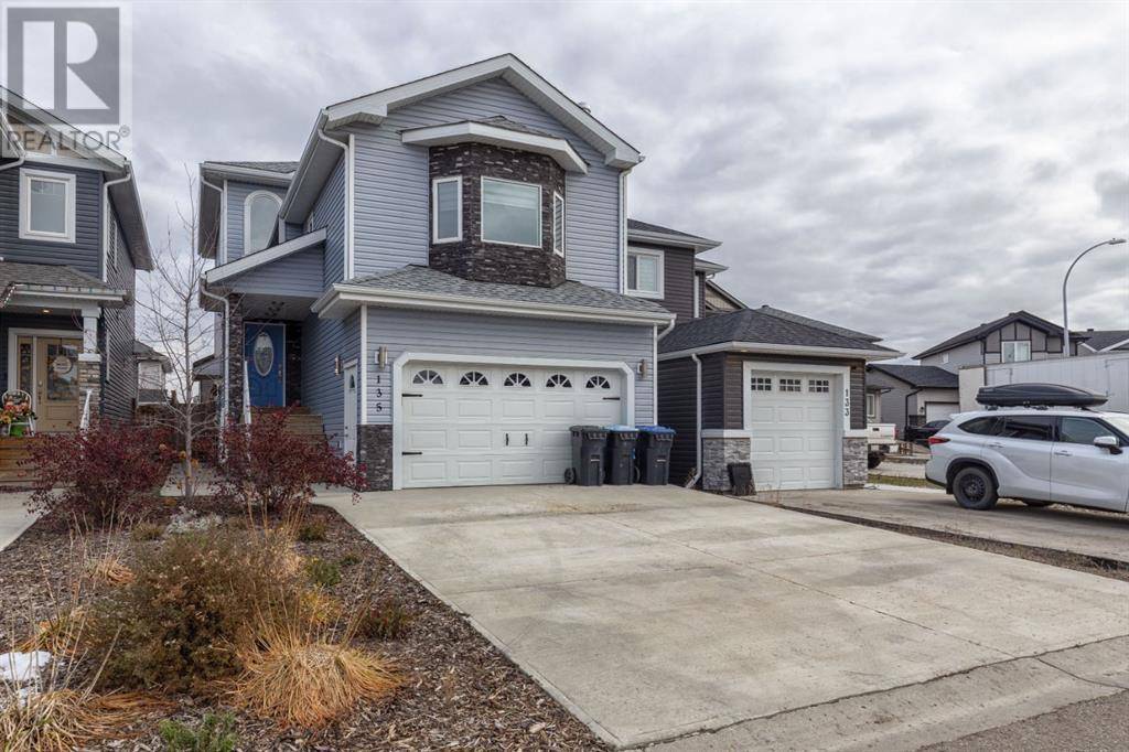 Fort Mcmurray, AB T9J1G1,135 Airmont Court