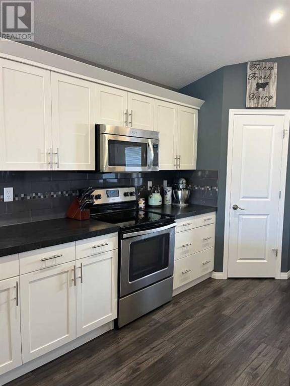 Blackfalds, AB T4M0A3,89 Coachman Way