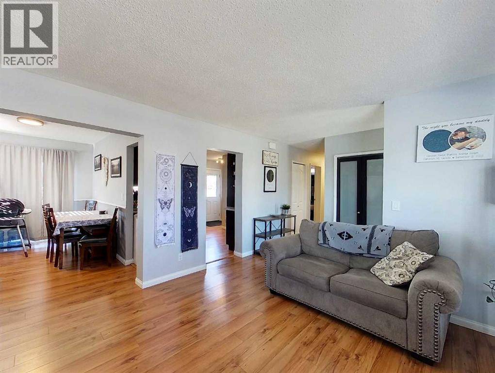 Edson, AB T7E1H6,1402 Edson Drive