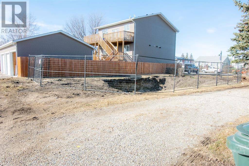 Didsbury, AB T0M0W0,1405 20 Avenue
