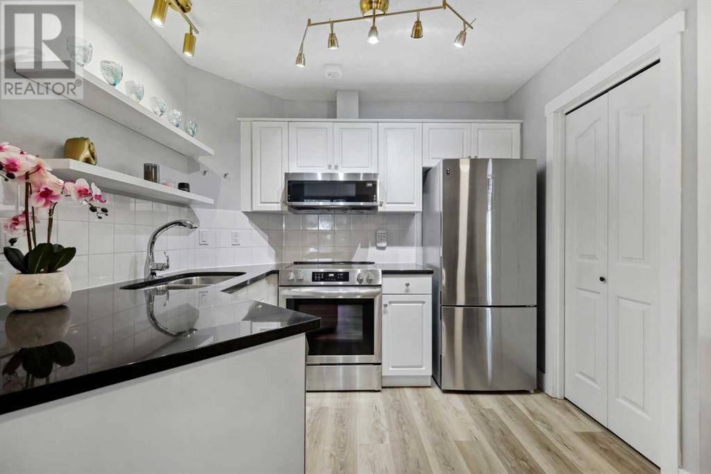 Calgary, AB T3H3K5,210, 10 Sierra Morena Mews SW