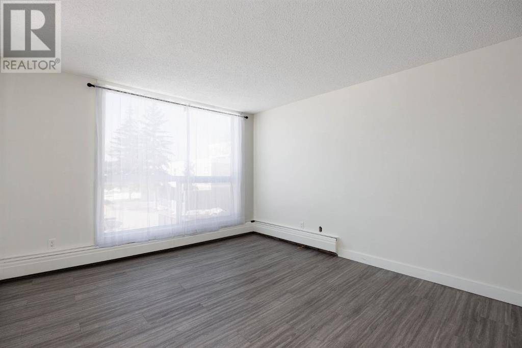Fort Mcmurray, AB T9H4H4,208, 14921 Macdonald Drive
