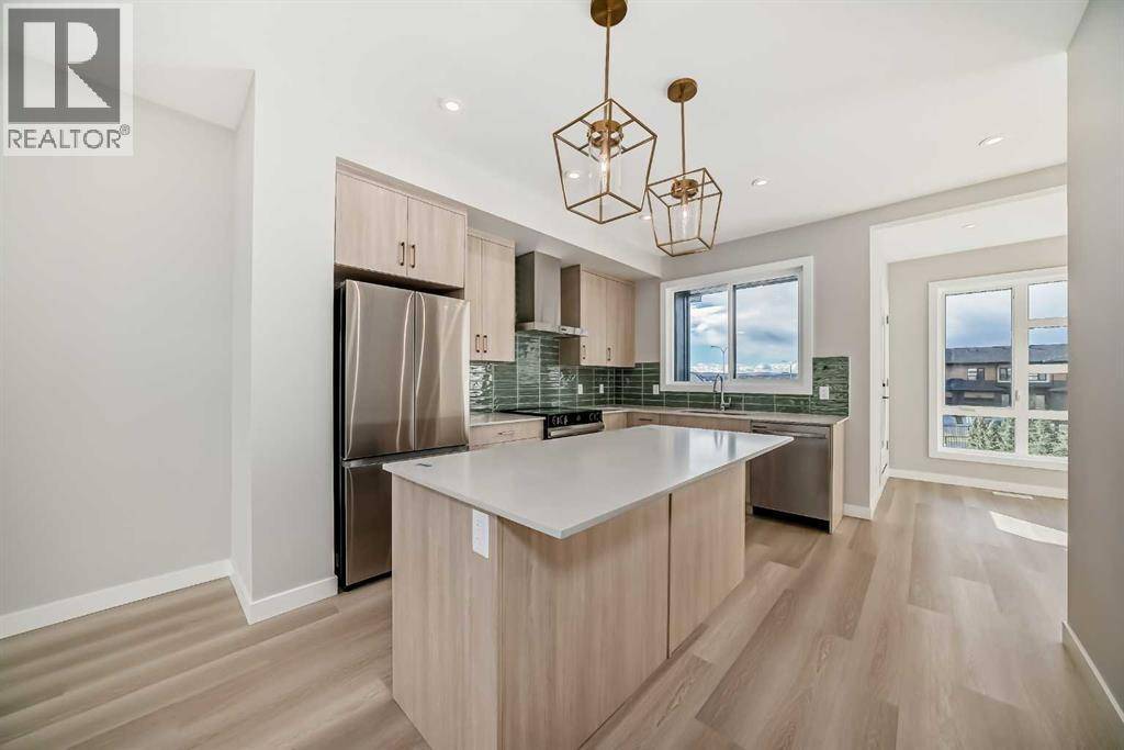 Calgary, AB T3P2C7,23 Lucas Way NW