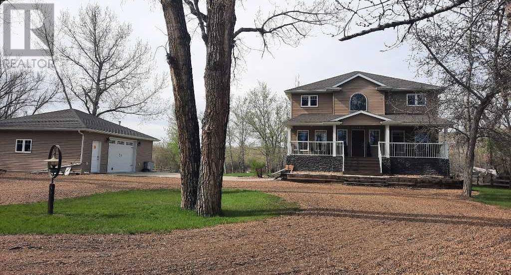 Drumheller, AB T0J0Y9,166 Railway Avenue
