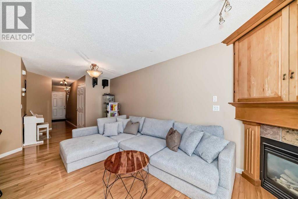 Calgary, AB T3G5S5,124 Royal Oak Gardens NW