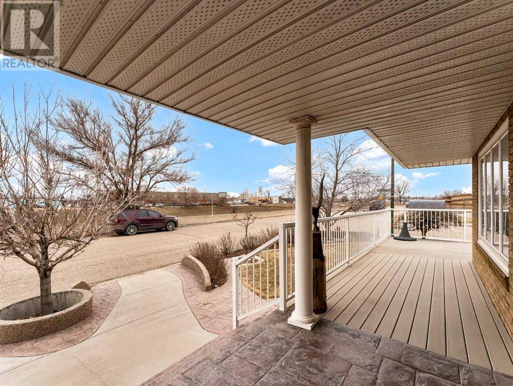 Medicine Hat, AB T1A5H3,1802 Bullivant Crescent SW