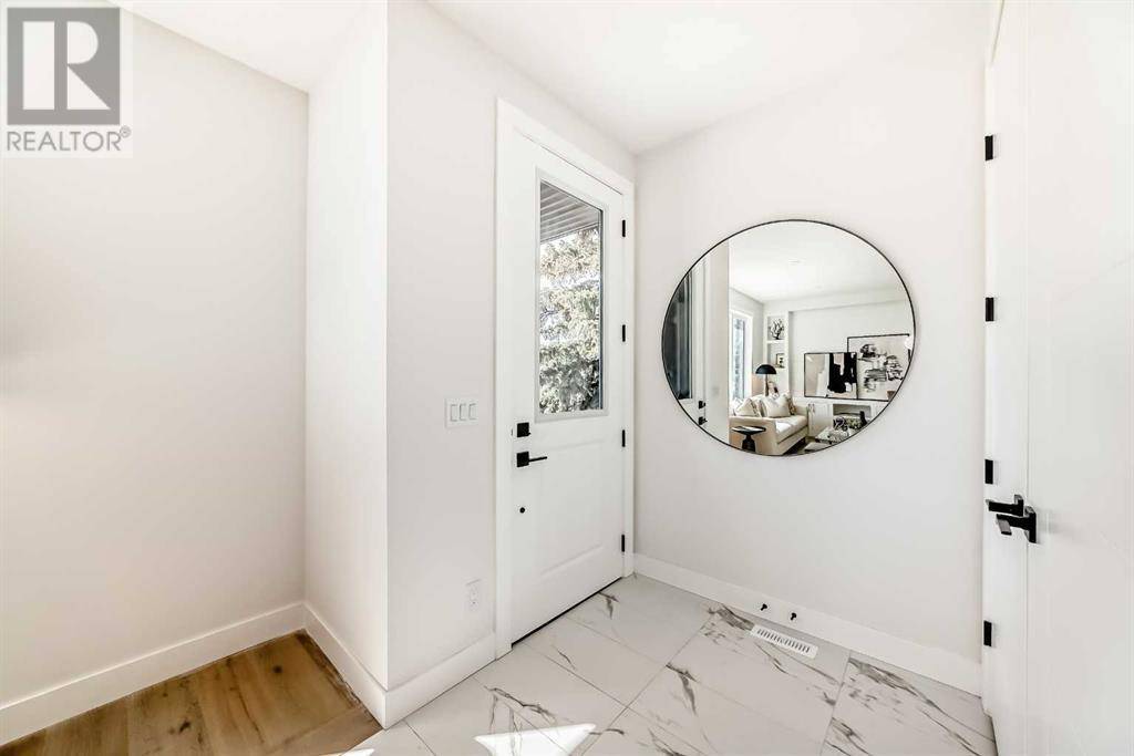 Calgary, AB T2T4E9,2518 16 Street SW