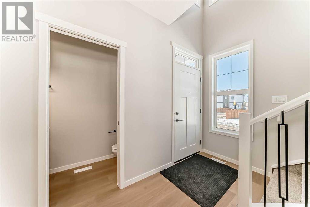 Calgary, AB T3S0J5,34 Hotchkiss Row SE