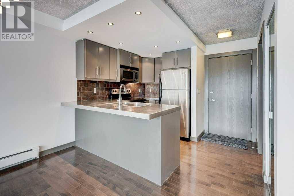 Calgary, AB T3E2K3,306, 2411 29 Street SW