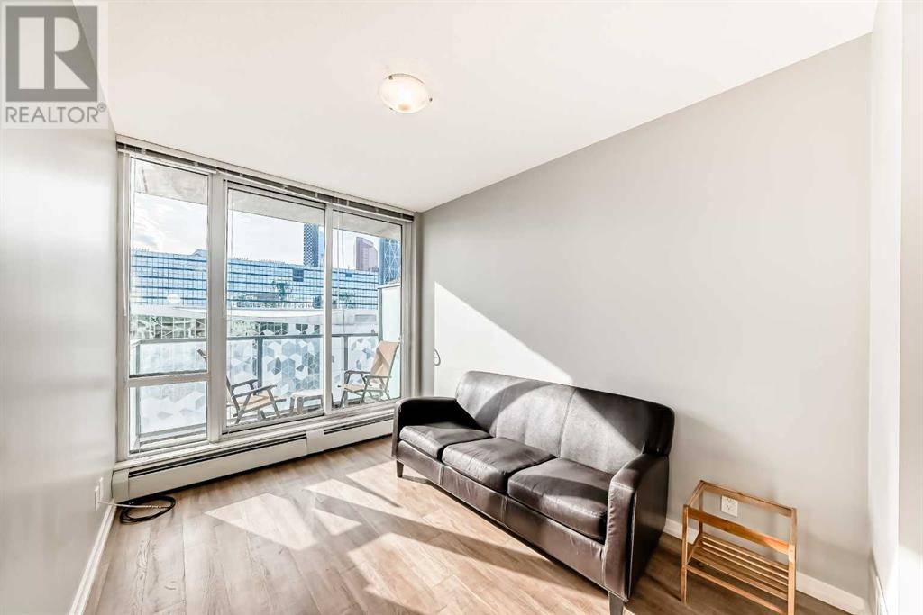 Calgary, AB T2G1T2,1101, 450 8 Avenue SE