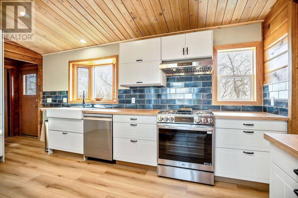 Rural Foothills County, AB T1S4S4,424018 17 Street E