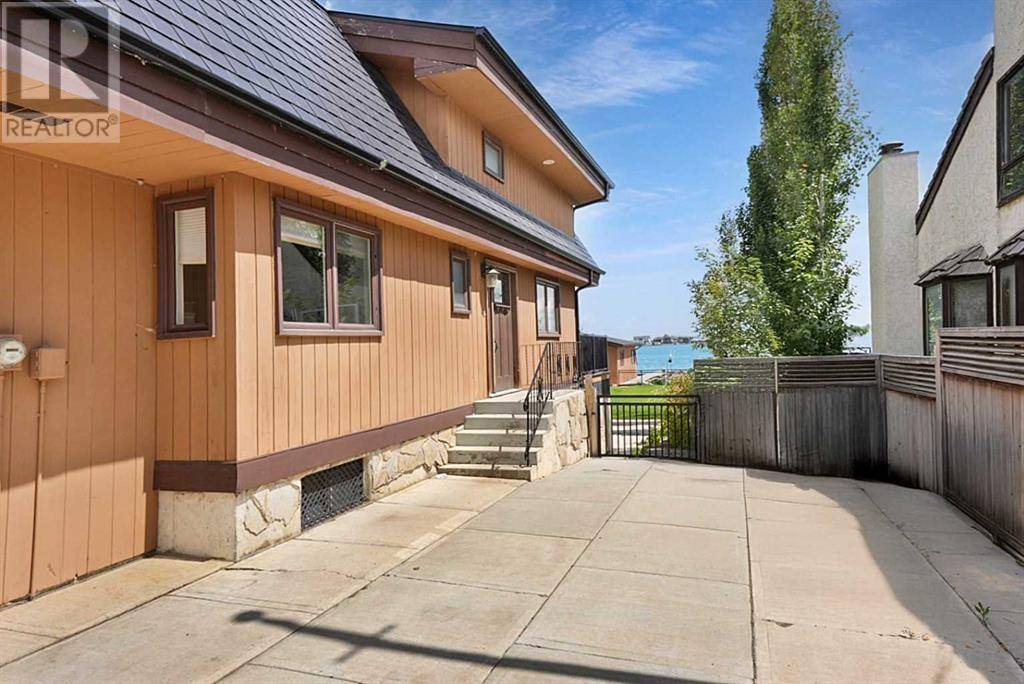 Chestermere, AB T1X1A3,448 West Chestermere Drive