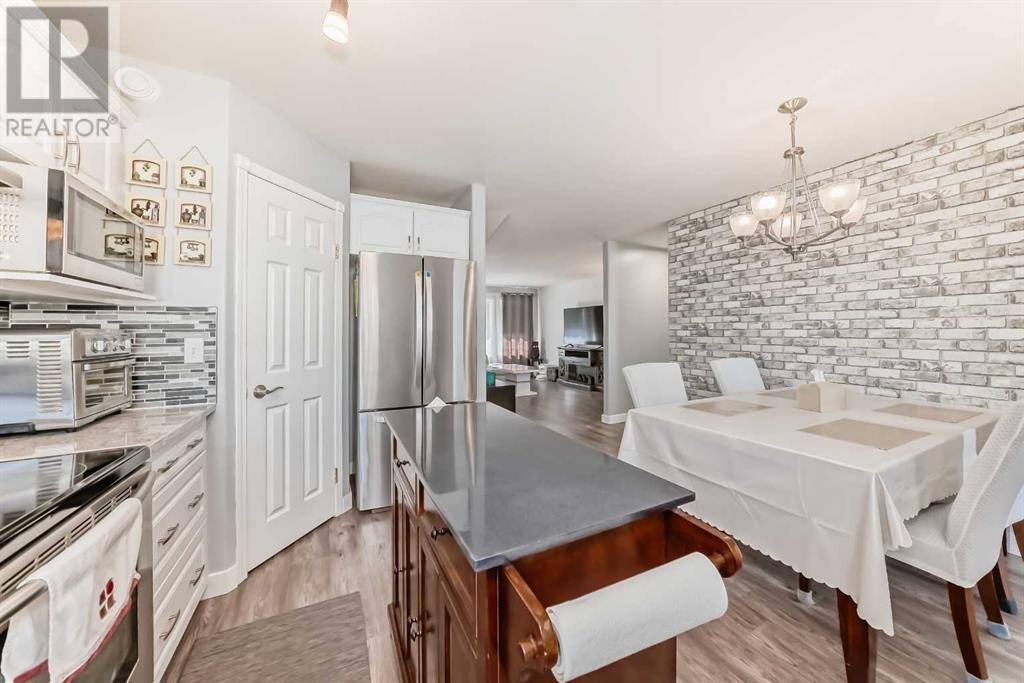 Ponoka, AB T4J1T8,5910 61 Avenue