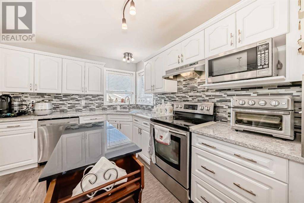 Ponoka, AB T4J1T8,5910 61 Avenue