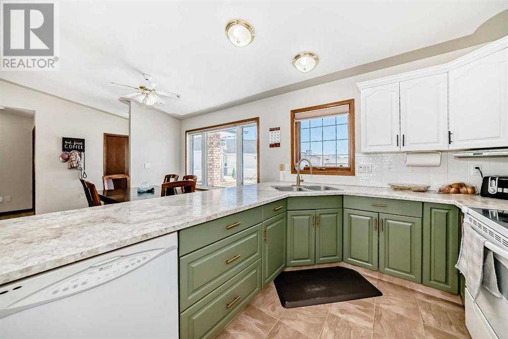 Ponoka, AB T4J1P8,5418 58 AvenueClose