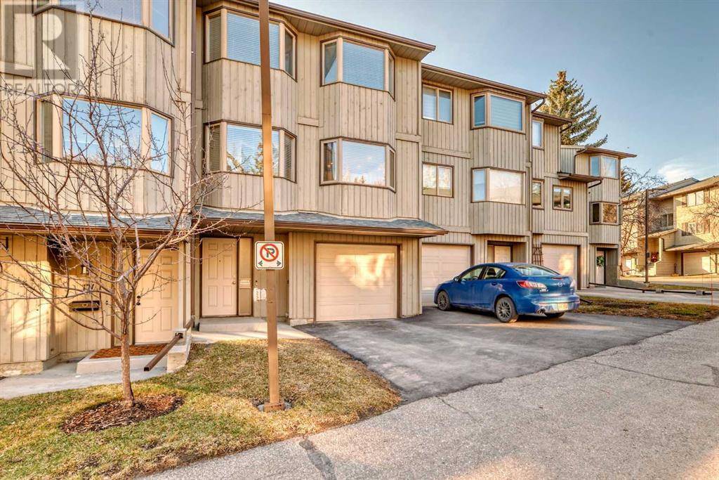 Calgary, AB T3E6V3,173 Glamis Terrace SW
