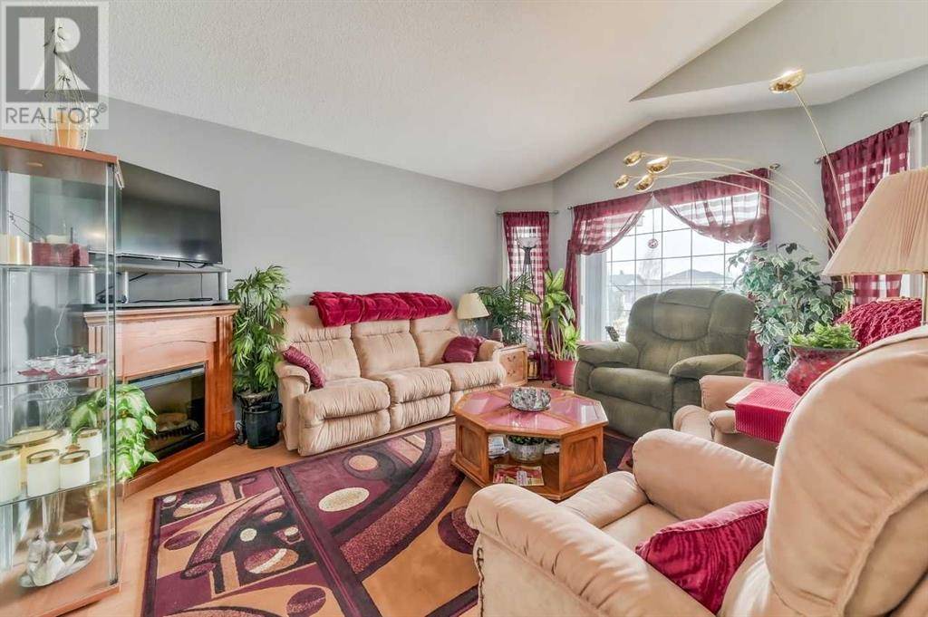 Crossfield, AB T0M0S0,75 Collins Crescent
