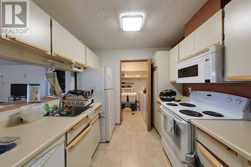 Slave Lake, AB T0G2A4,307, 201 12 Avenue SW