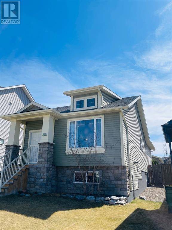Lethbridge, AB T1H5R4,565 Mary Cameron Crescent N