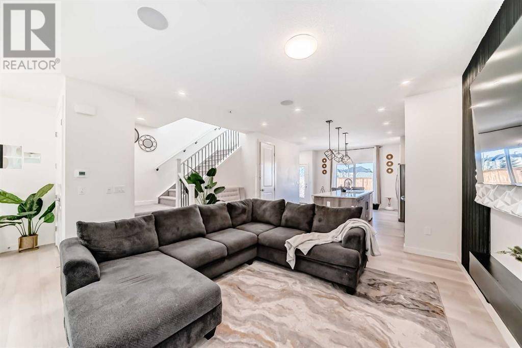 Airdrie, AB T4B4E4,60 Midtown Close SW