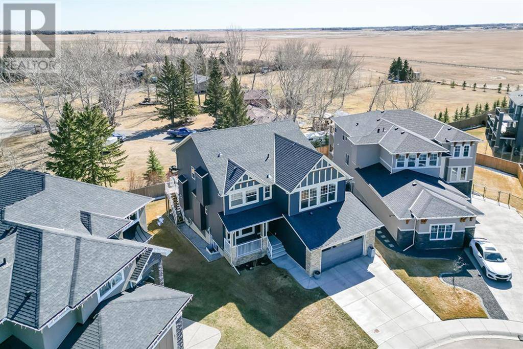 Chestermere, AB T1X0Y7,221 Kinniburgh Cove