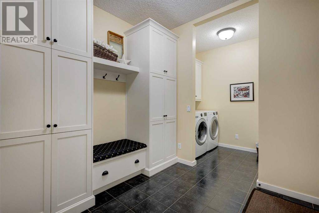 Langdon, AB T0J1X3,348 Boulder Creek Crescent SE