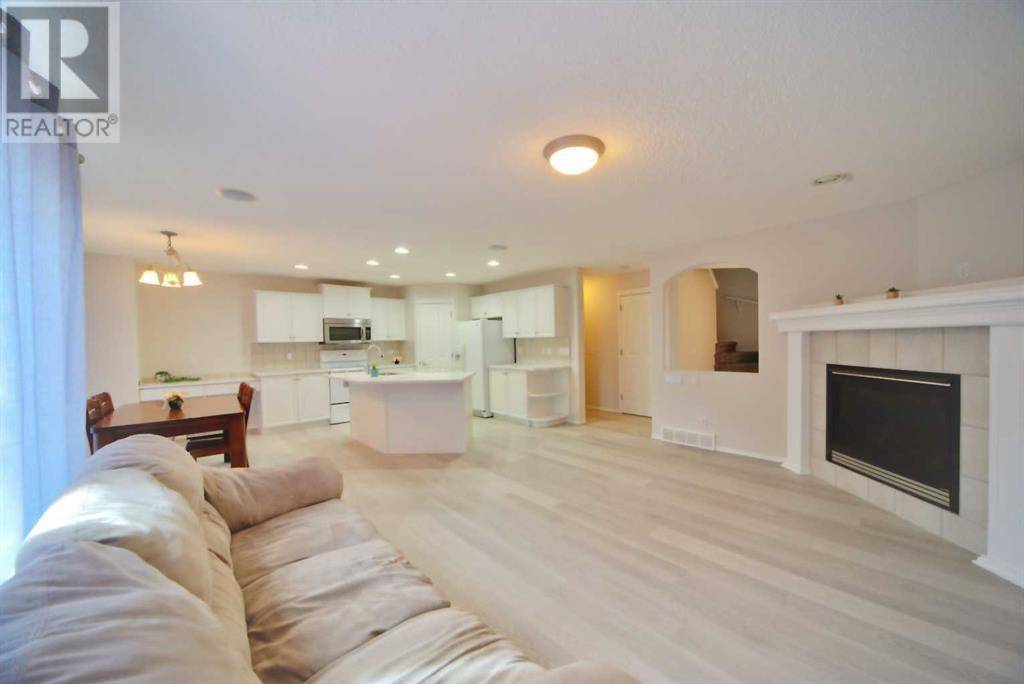 Calgary, AB T3K5S1,133 Panamount Court NW