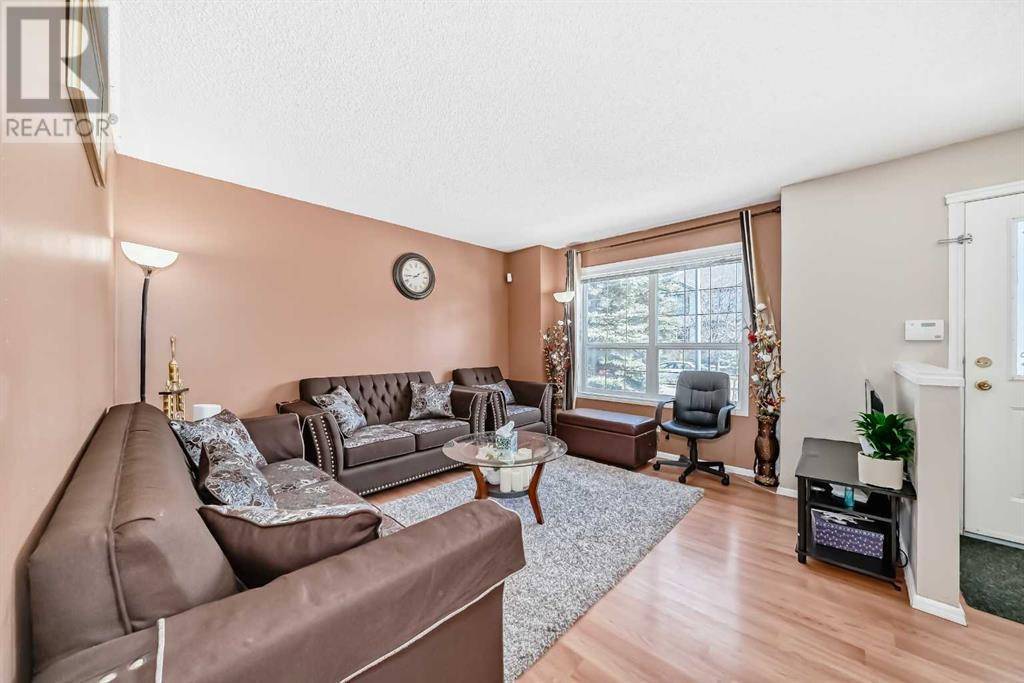 Calgary, AB T3J4T7,53 Tarington Landing NE